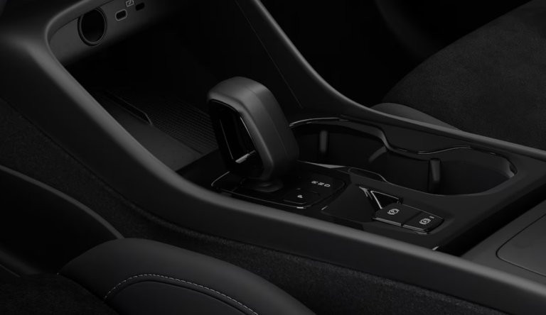 Bild 8: VOLVO PKW XC40 Plus, B3 Mild Hybrid, Benzin, Dark
