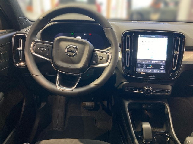 Bild 5: VOLVO PKW XC40 Plus, B3 Mild Hybrid, Benzin, Dark