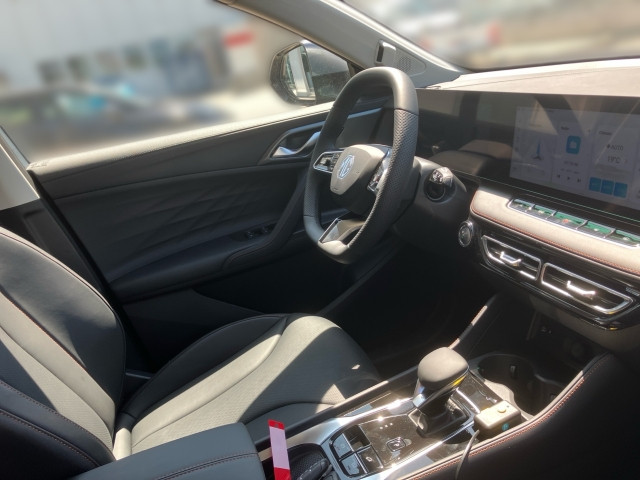Bild 5: MG HS PHEV+ Luxury Teilleder Schwarz