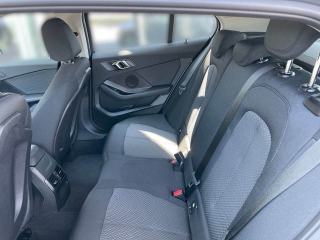 Bild 7: BMW 116d 5-Türer F40 B37