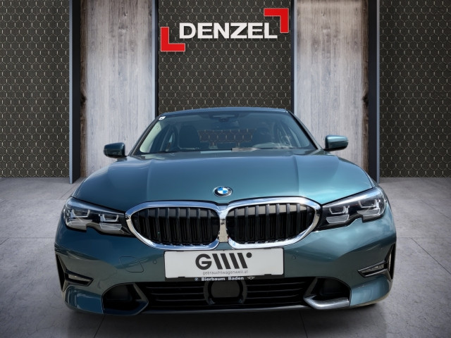 Bild 12: BMW 330i Aut.