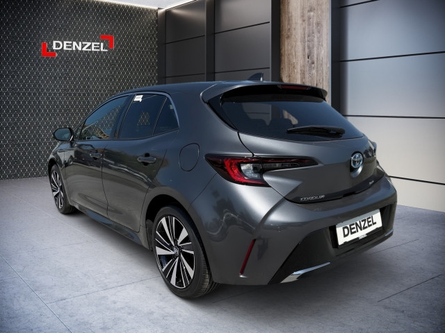 Bild 2: Toyota Corolla HB 140PS 1,8 Active Drive