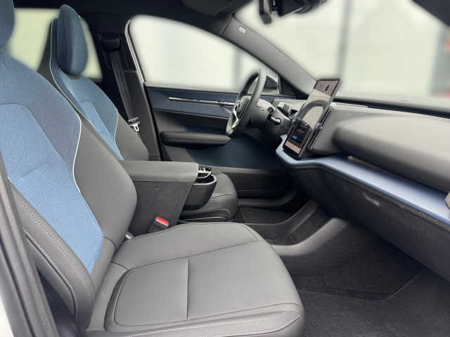 Bild 5: VOLVO PKW EX30 Ultra, Twin Motor Performance, Vollelektrisch