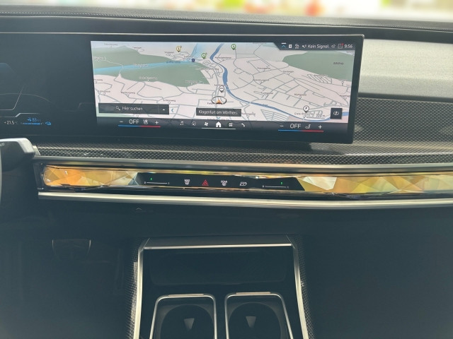 Bild 7: BMW 750e xDrive Limousine G70 XB1