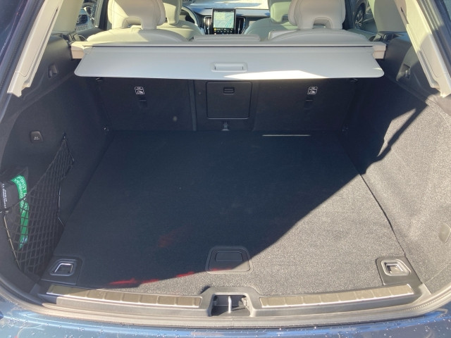 Bild 8: VOLVO PKW XC60 T6 AWD Plug-in Hybrid Ultra Bright