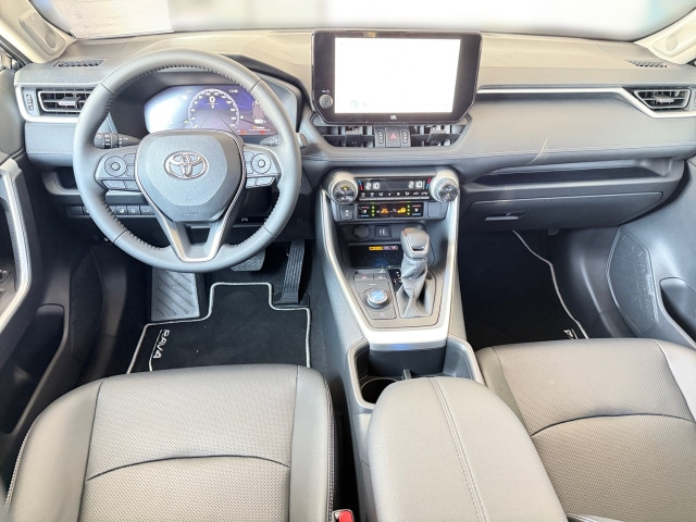 Bild 4: Toyota RAV4 HEV 222PS 4WD VIP