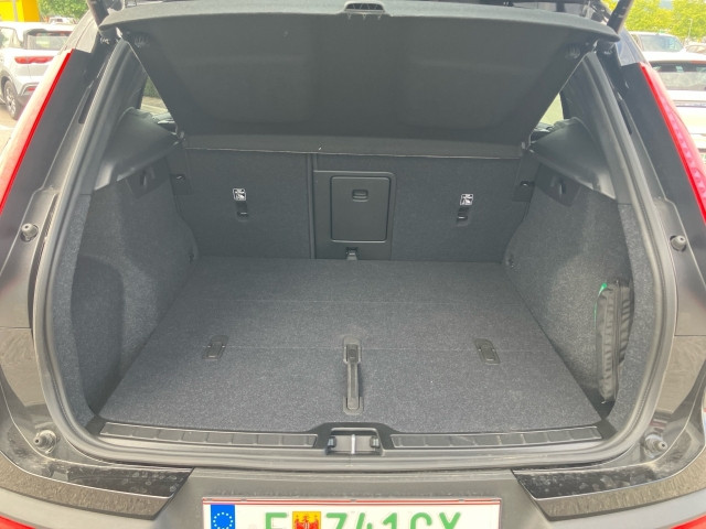 Bild 8: VOLVO PKW EX40 Black Edition Ultra, Twin Motor Performance, Vollelektr