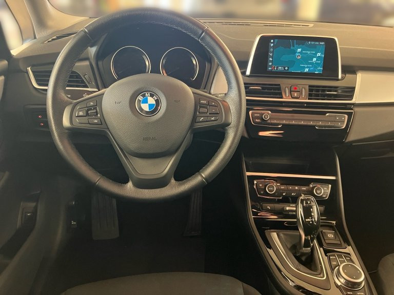 Bild 6: BMW 218i Active Tourer A
