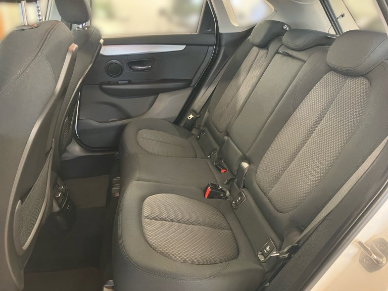Bild 8: BMW 218i Active Tourer A