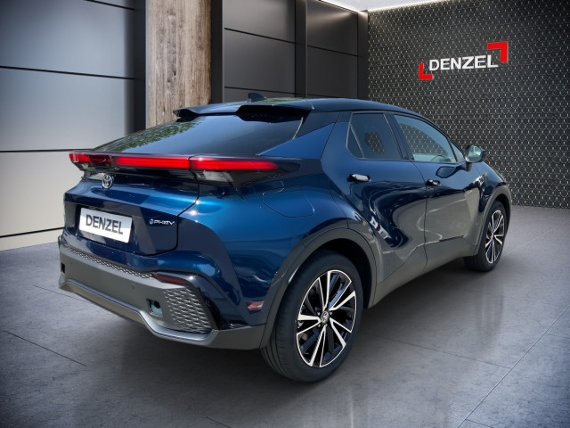 Bild 3: Toyota C-HR - 2,0 l Plugin 4x2  Lounge CVT