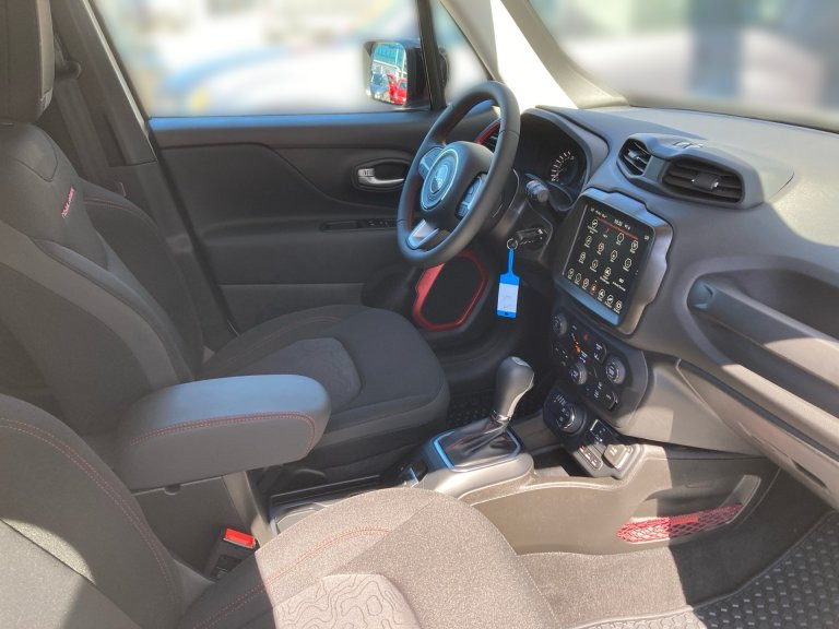 Bild 5: Jeep Renegade 1.3 PHEV 240PS AT 4xe Trailhawk
