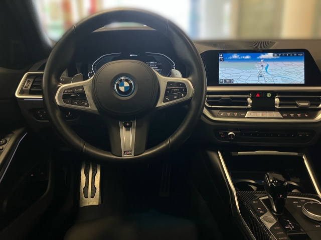 Bild 6: BMW 320e PHEV xDrive Tou