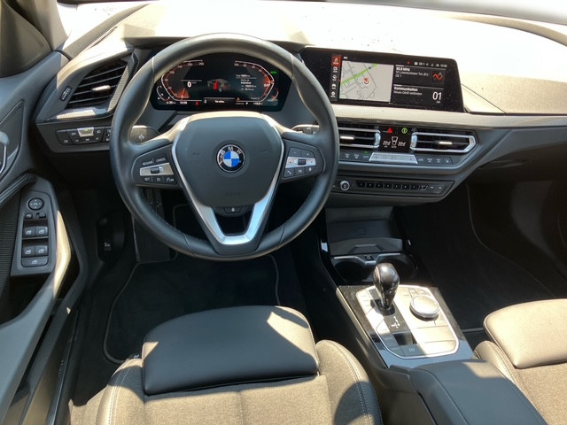 Bild 6: BMW 118i 5-Türer F40