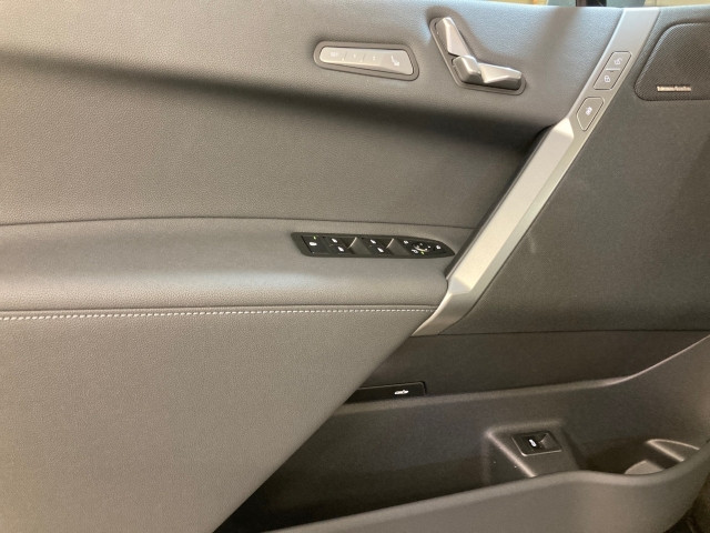 Bild 9: BMW PKW i-Serie iX xDrive45 I20