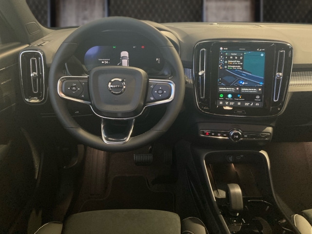 Bild 4: VOLVO PKW EX40 Plus, Single Motor Extended Range, Vollelektrisch