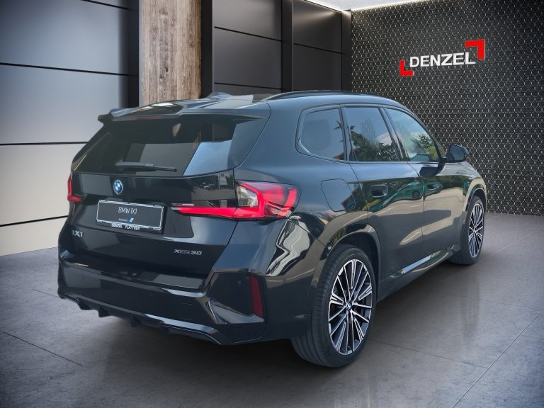 Bild 11: BMW iX1 xDrive30 U11