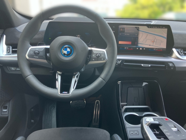 Bild 6: BMW iX1 xDrive30 U11
