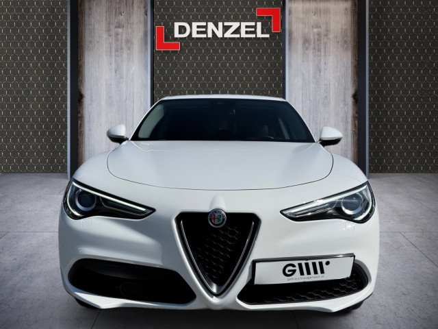 Bild 12: Alfa Alfa Stelvio 2,0 200 PS ATX AWD Super
