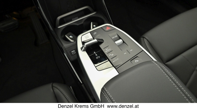 Bild 11: BMW 218d Active Tour B47