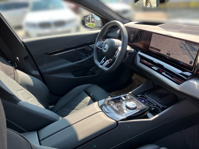 Bild 5: BMW 520d xDrive Touring G61 B47