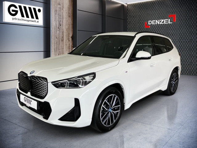 Bild 0: BMW iX1 xDrive30 U11