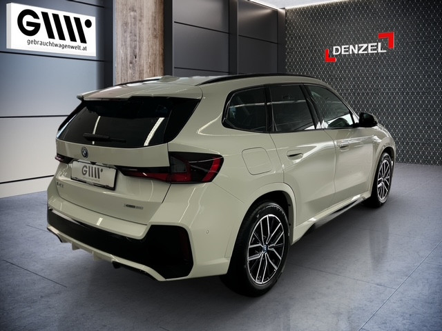 Bild 9: BMW iX1 xDrive30 U11