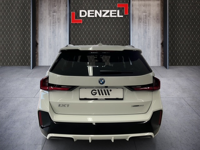 Bild 2: BMW iX1 xDrive30 U11