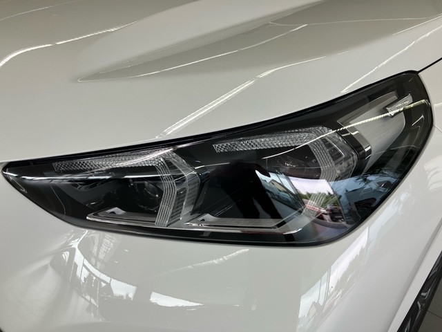 Bild 3: BMW iX1 xDrive30 U11