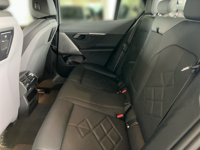 Bild 8: BMW i5 xDrive40 Limousine G60