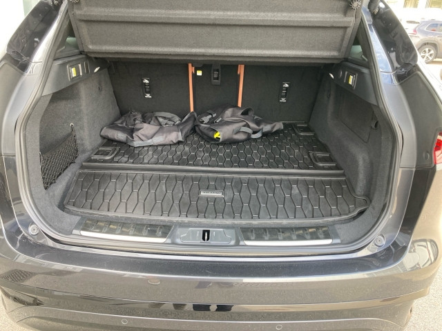 Bild 9: Jaguar F-Pace R-Dynamic SE P400e PHEV AWD