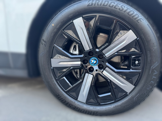 Bild 4: BMW PKW i-Serie iX xDrive50 i20 XE2