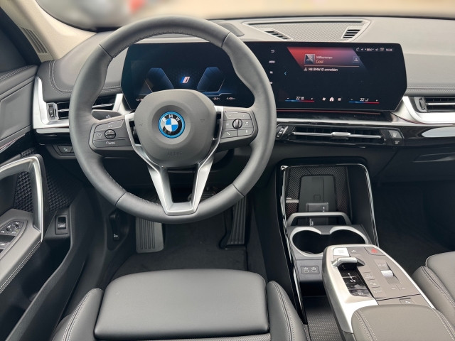 Bild 6: BMW iX1 eDrive20 U11
