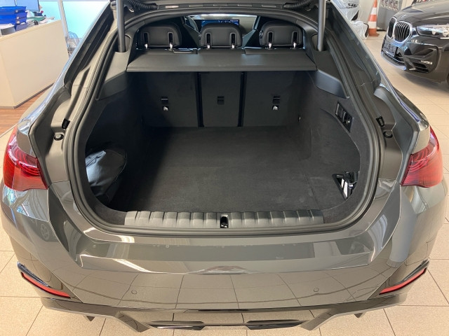 Bild 8: BMW i4 xDrive40 Gran Coupé G26 XE2