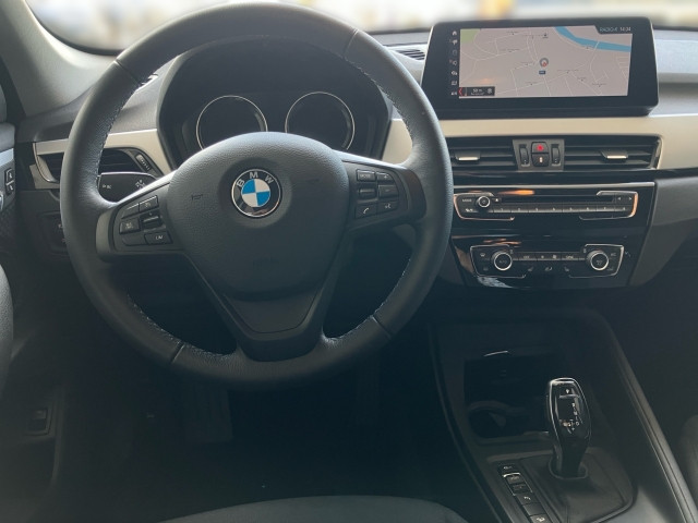 Bild 6: BMW X1 xDrive20i Aut.