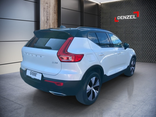 Bild 3: VOLVO PKW XC40 D3 R-Design Gea