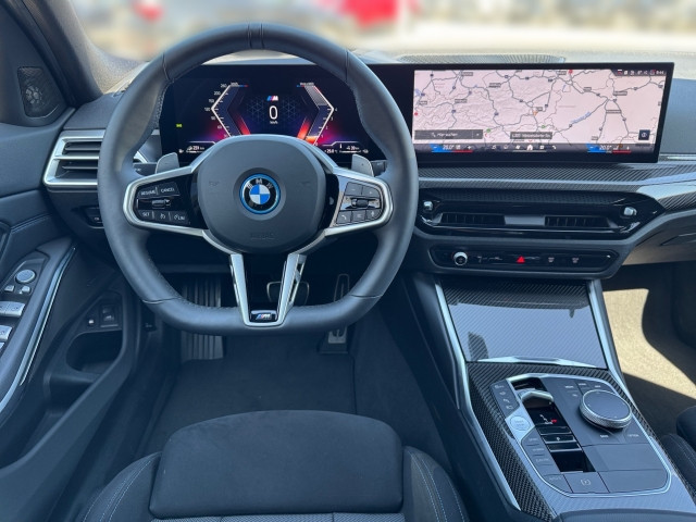 Bild 6: BMW 330e xDrive Touring