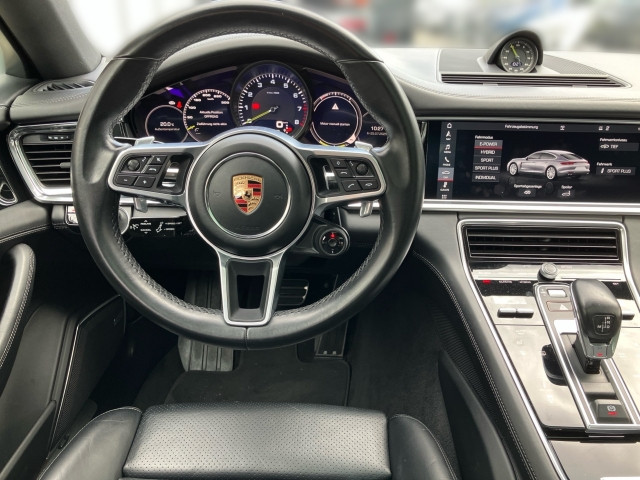 Bild 6: Porsche Panamera 4 E-Hybrid