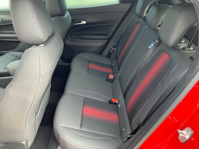 Bild 8: Alfa Junior Ibrida e-AWD MHEV