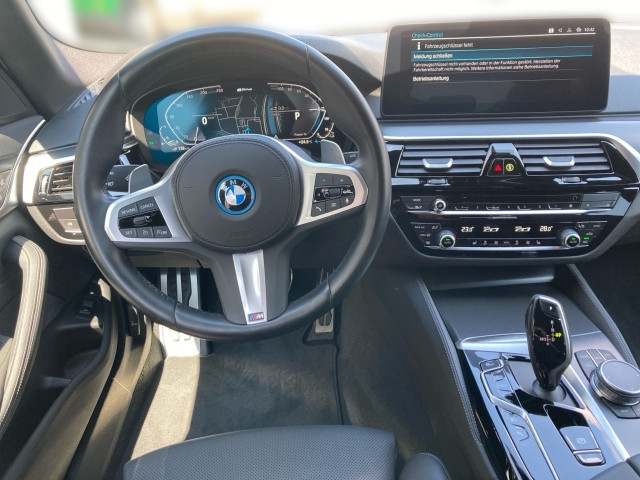 Bild 6: BMW 530e xDrive Touring Aut.
