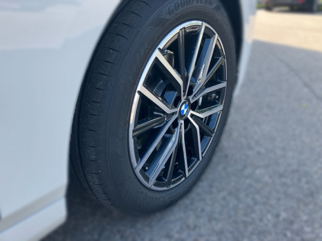 Bild 4: BMW 218d Active Tour B47