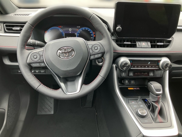 Bild 6: Toyota RAV4 Active 2,5, 306 PS 4x4 Plug-In