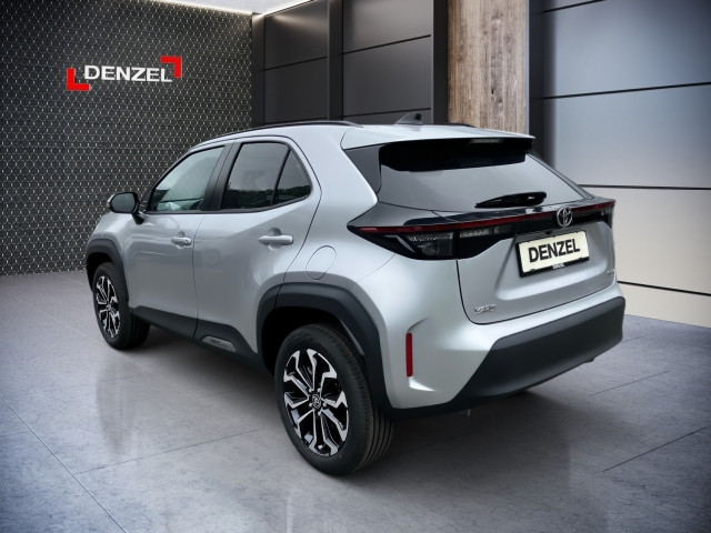 Bild 2: Toyota Yaris Cross - 1,5 l 4x2 HY  Active Drive