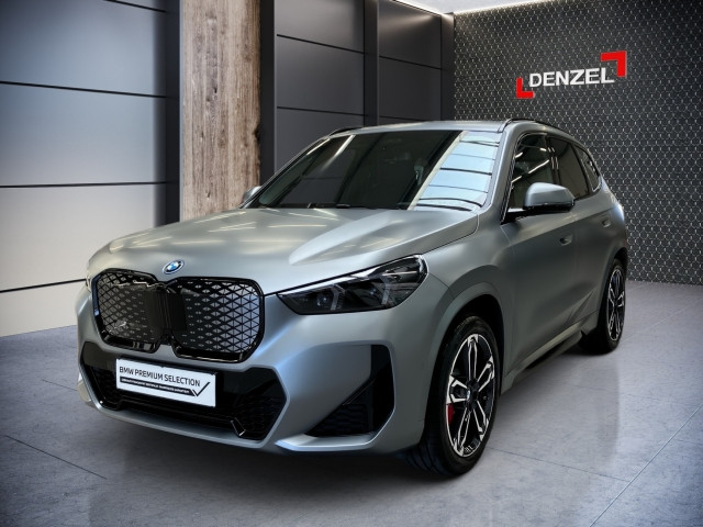 Bild 1: BMW iX1 xDrive30 U11