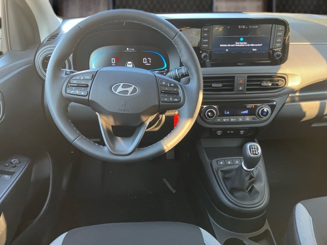 Bild 6: Hyundai i10 GO Plus 1,0 MT