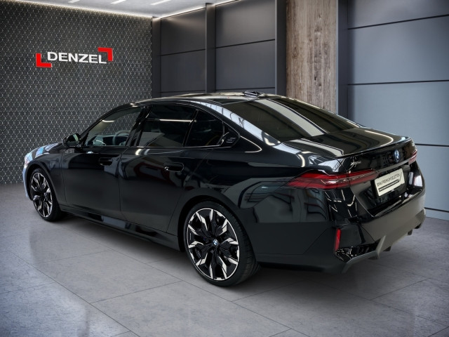 Bild 2: BMW 550e xDrive Limousine G60 XB1