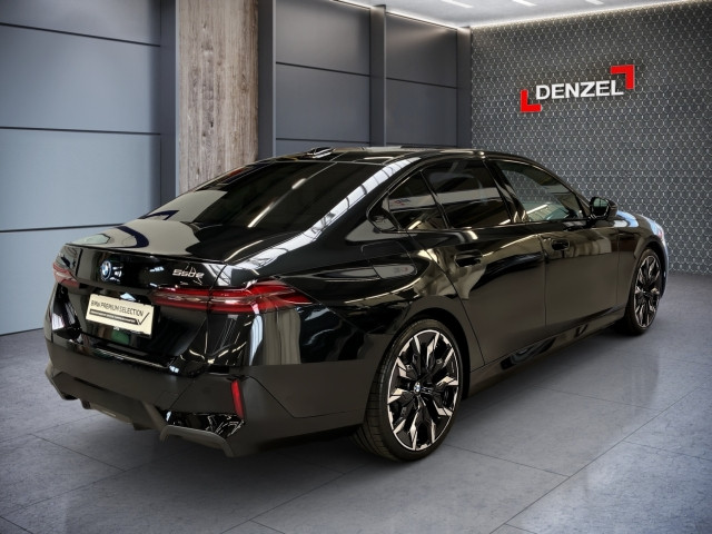 Bild 3: BMW 550e xDrive Limousine G60 XB1