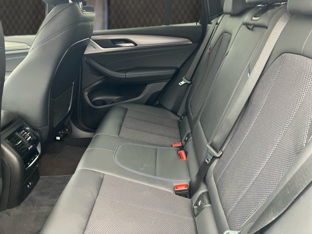 Bild 12: BMW X3 xDrive 20d Aut.