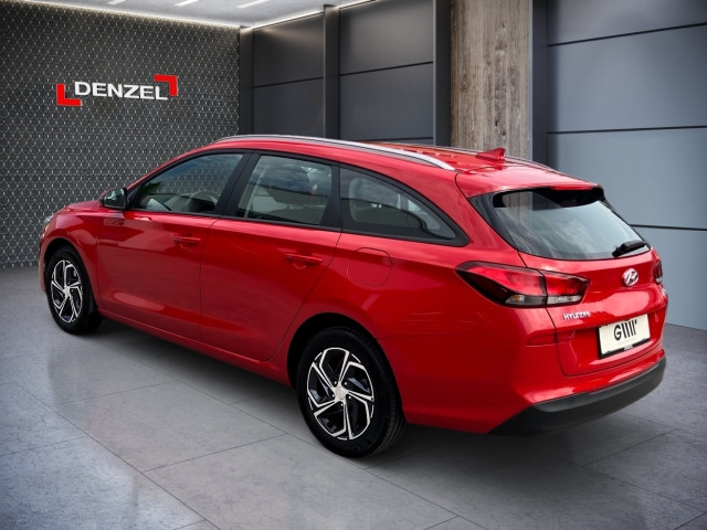 Bild 2: Hyundai i30 CW 1,5 DPI GO