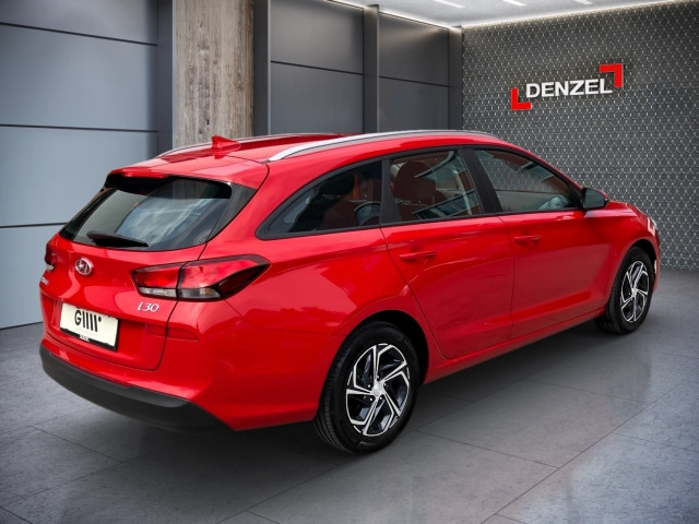Bild 3: Hyundai i30 CW 1,5 DPI GO