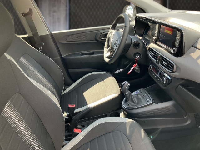 Bild 5: Hyundai i10 GO Plus 1,2 AMT